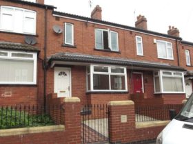 3 bedroom Terraced t...